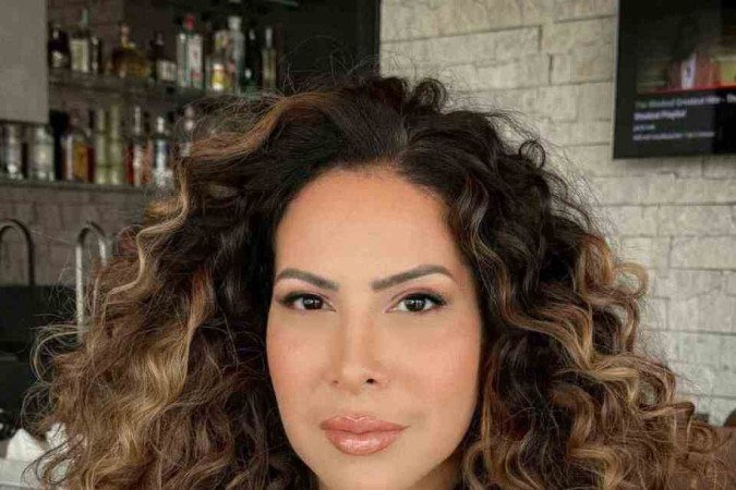 Paola Oliveira, Michelle Muniz e Monica Carvalho