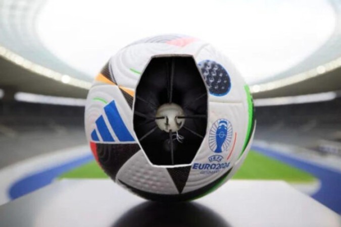 A Bola terá função inédita na Eurocopa -  (crédito: Foto: Divulgação/UEFA/Adidas)