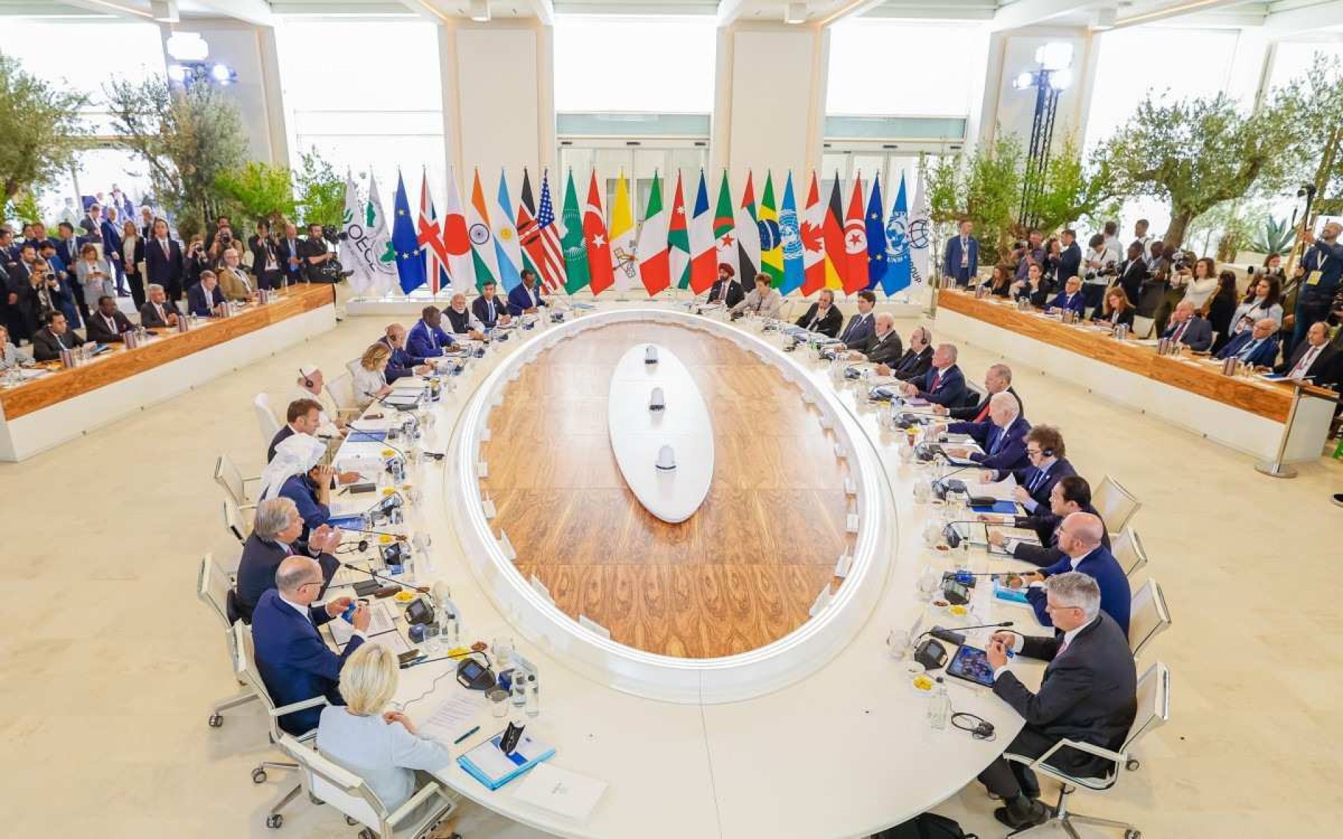 Cúpula do G7: política arcaica, eleitor insalubre