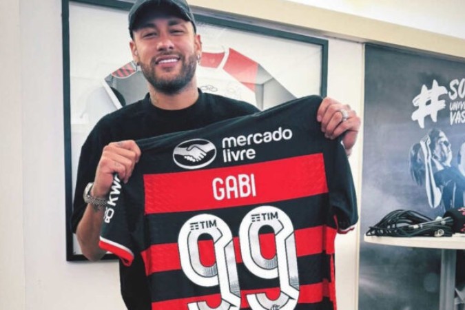 Neymar com a camisa de Gabigol -  (crédito: Foto: Divulgação/Flamengo)