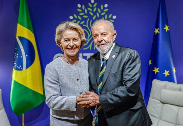 Ursula von der Leyen, presidente da Comissão Europeia, já expressou apoio ao acordo comercial com o Mercosul -  (crédito: Ricardo Stuckert/PR)