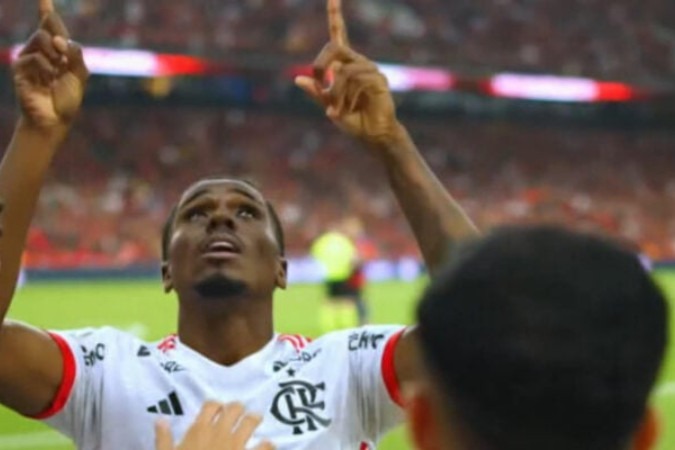 O resultado leva o Flamengo aos 18 pontos, mas podendo perder a liderança ao fim da rodada -  (crédito: Foto: Reprodução TV Globo)