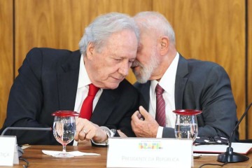 O presidente Lula com o ministro da Justiça e Segurança Pública, Ricardo Lewandowski  -  (crédito: Valter Campanato/Agência Brasil)