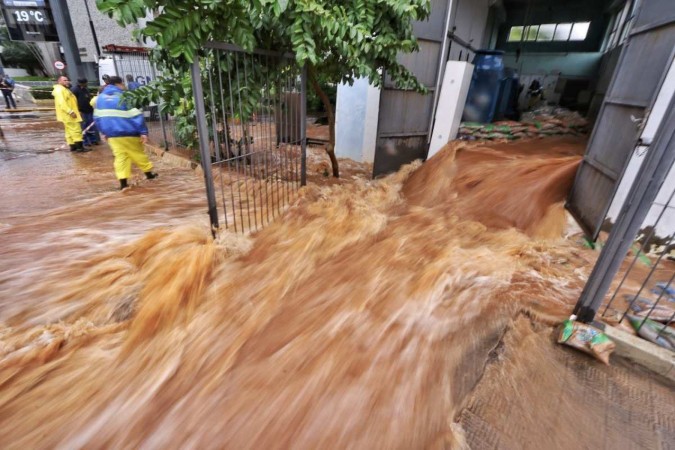 A enchente de 2024 já é maior que a de 1941 -  (crédito: Lauro Alves/Secom/GRS)