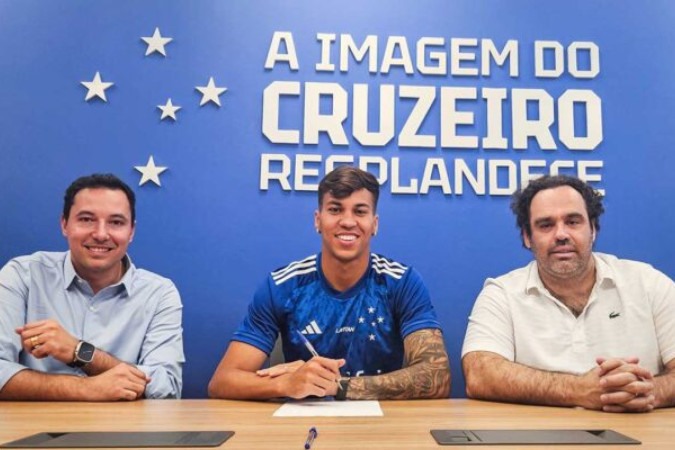 Kaio Jorge assinou contrato com o Cruzeiro até 2029  -  (crédito: Gustavo Aleixo/Cruzeiro)