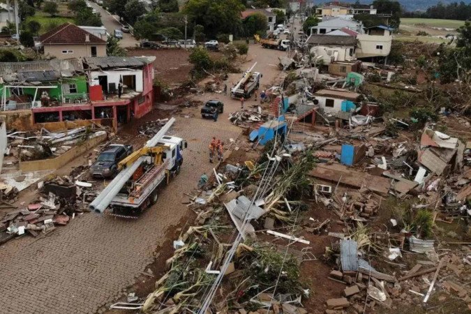 Um vez habilitada, a plataforma Defesa Civil Alerta avisará sobre a iminência de desastres e fornecerá orientações necessárias de como agir para se proteger -  (crédito:  AFP)