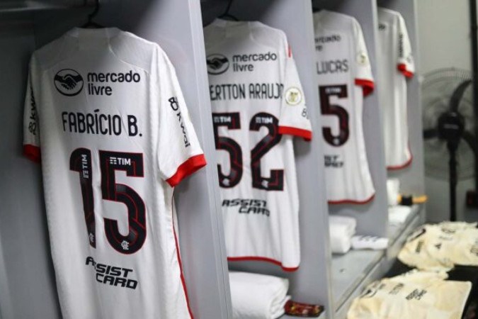 Camisa do Flamengo com a TIM nos números -  (crédito: Foto: Gilvan de Souza / Flamengo)