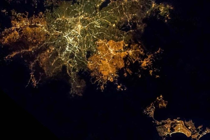 Astronauta publica foto noturna de São Paulo vista do espaço -  (crédito: Reprodução/Don Pettit)