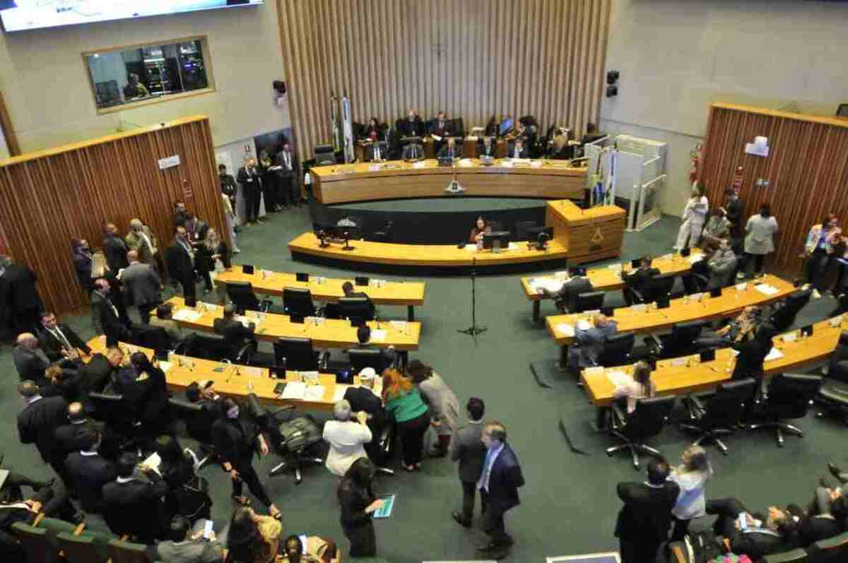 O PL de socorro ao BRB encontra-se com o Governo do Distrito Federal (GDF) e aguarda san&ccedil;&atilde;o. Ibaneis explica que o texto precisa passar pelas &aacute;reas t&eacute;cnicas antes de ser sancionada -  (crédito: Minervino J&uacute;nior/CB/D.A.Press) -O PL de socorro ao BRB encontra-se com o Governo do Distrito Federal (GDF) e aguarda san&ccedil;&atilde;o. Ibaneis explica que o texto precisa passar pelas &aacute;reas t&eacute;cnicas antes de ser sancionada -  (crédito: Minervino J&uacute;nior/CB/D.A.Press)