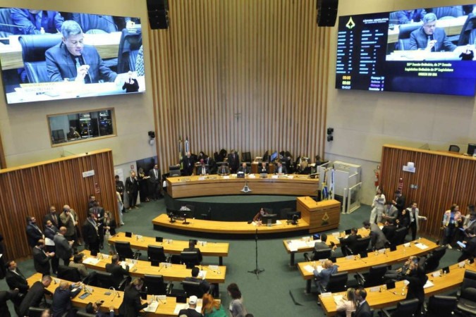 Votação do PPCUB na Câmara Legislativa: projeto promove mudanças significativas na área tombada da capital do país -  (crédito:  Minervino Junior/CB/D.A Press)