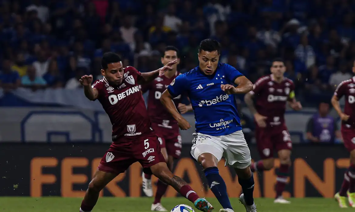 Flu visita Cruzeiro no Mineirão buscando vitória para amenizar pressão -  (crédito: EBC)