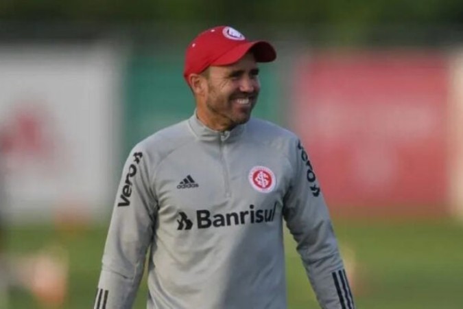 Coudet em treino do Inter - Foto: Ricardo Duarte/ Internacional -  (crédito: Foto: Ricardo Duarte/ Internacional)