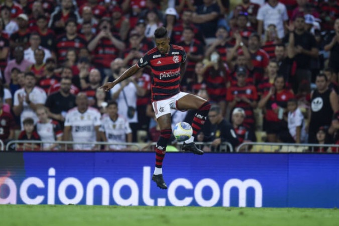 Flamengo luta pela liderança do Brasileirão -  (crédito: Foto: Marcelo Cortes/CRF)