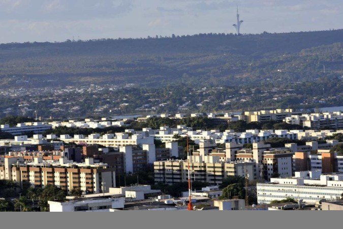 Moradores da Asa Norte temem que a cobrança por vagas pressione áreas internas das quadras sem infraestrutura para rotatividade - (crédito: Minervino Júnior/CB/D.A.Press) Moradores da Asa Norte temem que a cobrança por vagas pressione áreas internas das quadras sem infraestrutura para rotatividade - (crédito: Minervino Júnior/CB/D.A.Press)