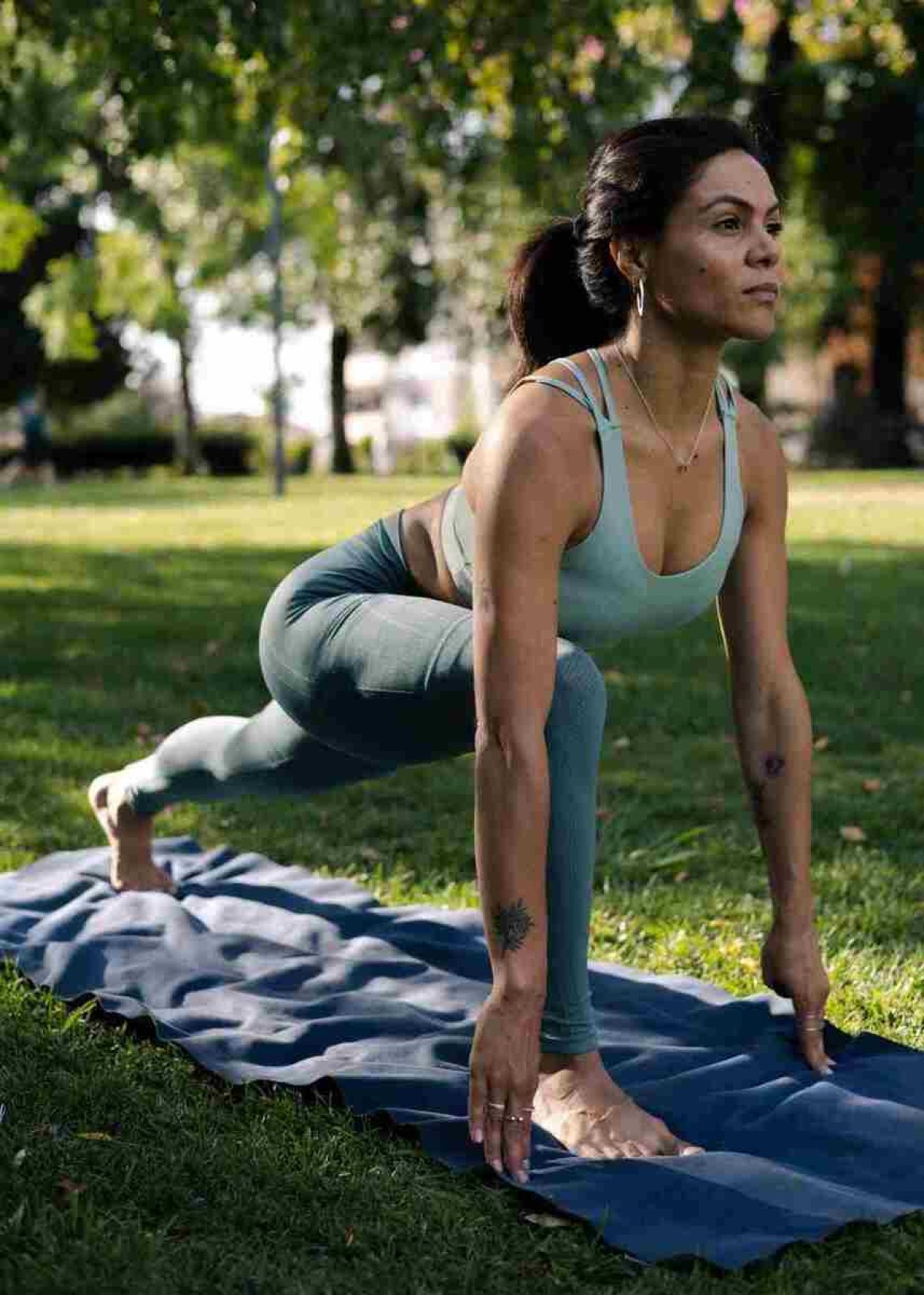 Luany Simão largou o antigo emprego para tornar-se professora de yoga
