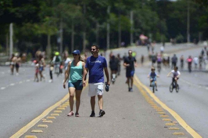  Caminhar pelo menos duas vezes por semana por 30 minutos é o recomendado -  (crédito:  Marcelo Ferreira/CB/D.A Press)