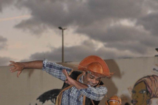  21/06/2024. Crédito: Minervino Júnior/CB/D.A Press. Brasil.  Brasilia - DF.  Quadrilha junina se Bobiá agente Pimba. Gilberto Criador da Arriuna.