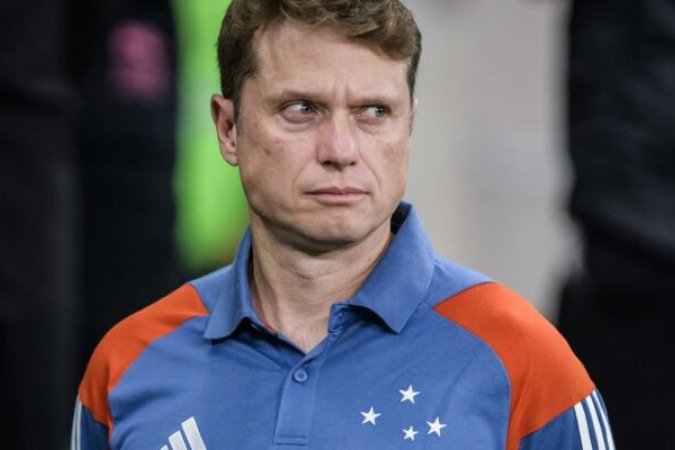 Seabra lamenta derrota do Cruzeiro para o Bahia - (crédito: Foto: Gustavo Aleixo/Cruzeiro) Seabra lamenta derrota do Cruzeiro para o Bahia - (crédito: Foto: Gustavo Aleixo/Cruzeiro)