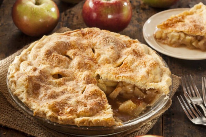 Torta de maçã (Imagem: Brent Hofacker | Shutterstock) -  (crédito: EdiCase - Geral)
