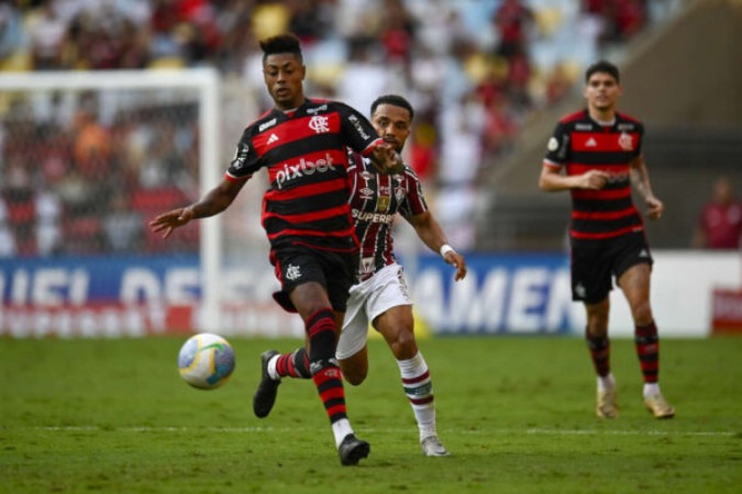 Flamengo vence o clássico diante do Fluminense e segue na liderança -  (crédito: - Foto: Marcelo Cortes /CRF)