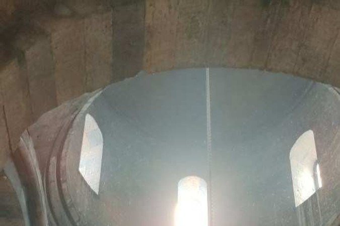 A luz do Sol no Monastério de Khor Virap, símbolo da religiosidade armênia
