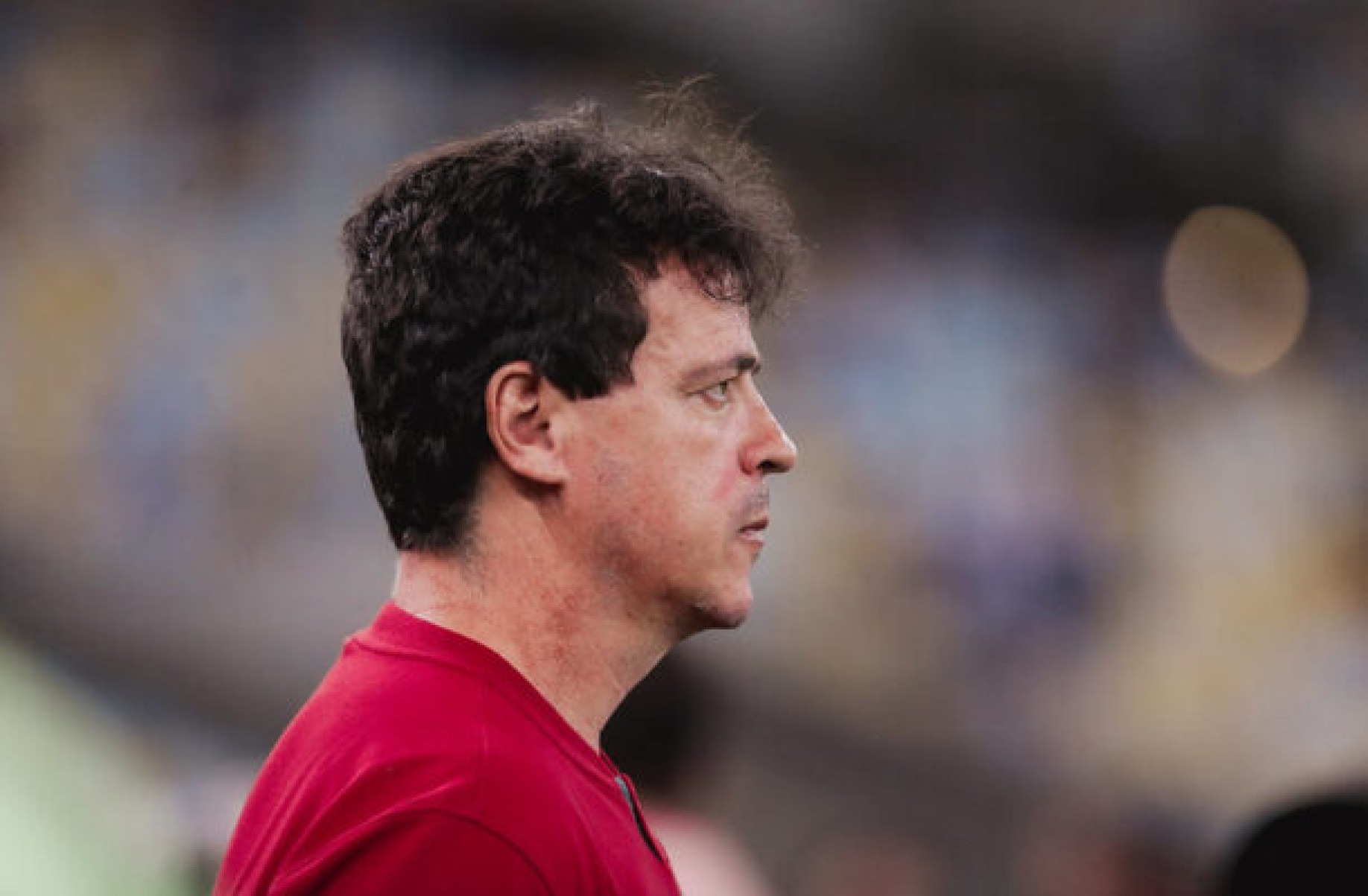 Ex-técnico do Fluminense, Diniz concederá coletiva nesta quarta