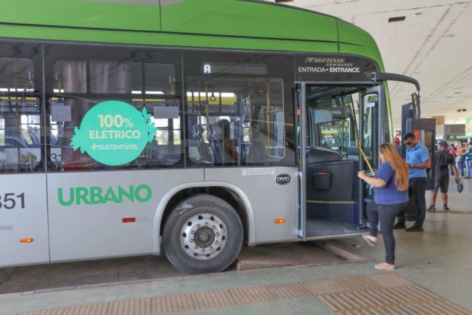 09/04/2024 - Mais de 2,3 mil novos ônibus entraram em circulação no DF desde 2019 -  (crédito: Joel Rodrigues/Agência Brasília)