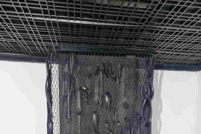 Exposlção Feral - —Mulheres da arte têxtil no DF, em cartaz no Museu Correios e com curadoria de Samantha Canovas. Obra de Cecilia MOri