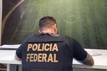 A Operação deflagrada investiga integrantes e ex-integrantes de uma das equipes da partida suspeita -  (crédito: Divulgação/Polícia Federal)