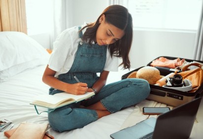 Equilibrar estudo e descanso nas férias é uma forma eficaz de se preparar para o vestibular (Imagem: PeopleImages.com - Yuri A | Shutterstock) -  (crédito: EdiCase - Geral)