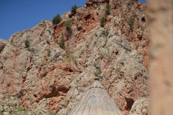 Mosteiro de Noravank: igrejas dos séculos 9 a 13 e tumbas de nobres                