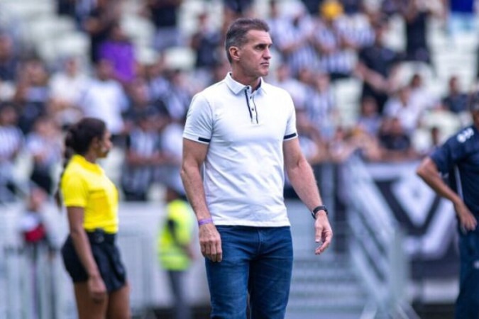 Mancini não resistiu ao quarto jogo seguido sem vitória na Série B  -  (crédito: Foto: Felipe Santos/Ceará SC)