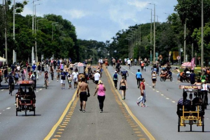 Uma pessoa que nasce em 2024 no DF deve viver, em média, 79,7 anos. Segundo o IBGE, a capital federal tem a maior expectativa de vida do país.  -  (crédito: Marcelo Ferreira/CB/D.A.Press)