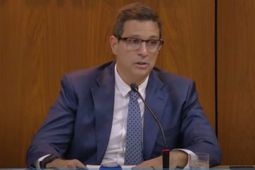 Campos Neto disse que o BC está tentando ajudar o governo e o Congresso com os dados sobre as transações -  (crédito: Reprodução / Youtube Banco Central)