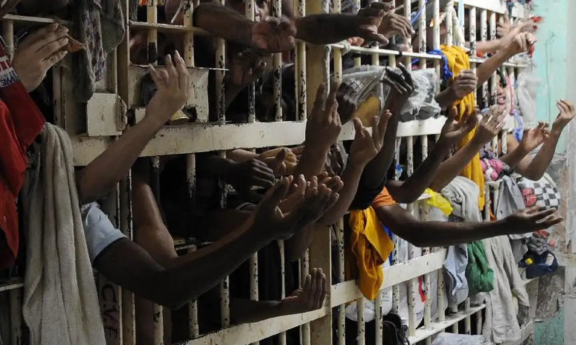 CNJ fará mutirão carcerário para cumprir decisão do STF sobre maconha -  (crédito: EBC)