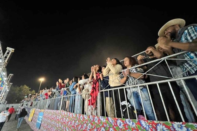 Público lotou as arquibancadas para assistir aos espetáculos das quadrilhas juninas.  -  (crédito: Samuel Calado / CB)