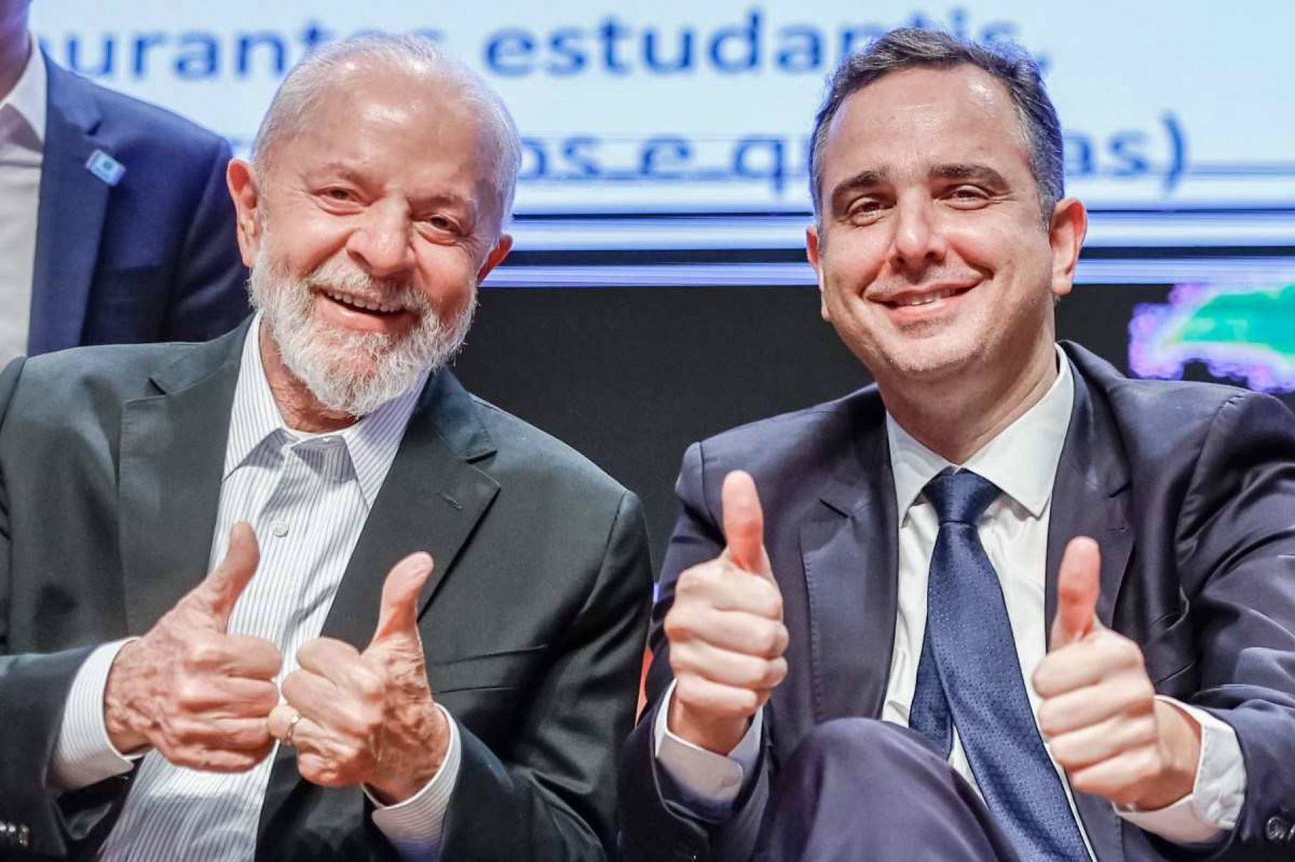 Pacheco tece elogios a Lula em MG, visando governo do estado em 2026