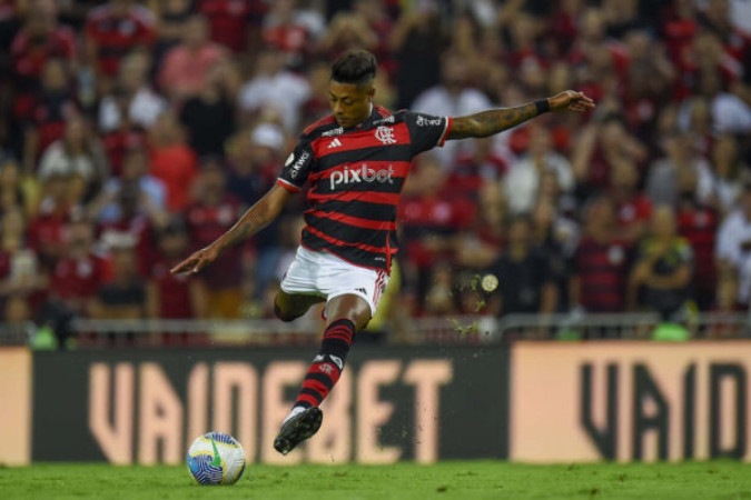 Bruno Henrique é dúvida no jogo entre Flamengo e Cruzeiro -  (crédito: Foto: Marcelo Cortes/CRF)
