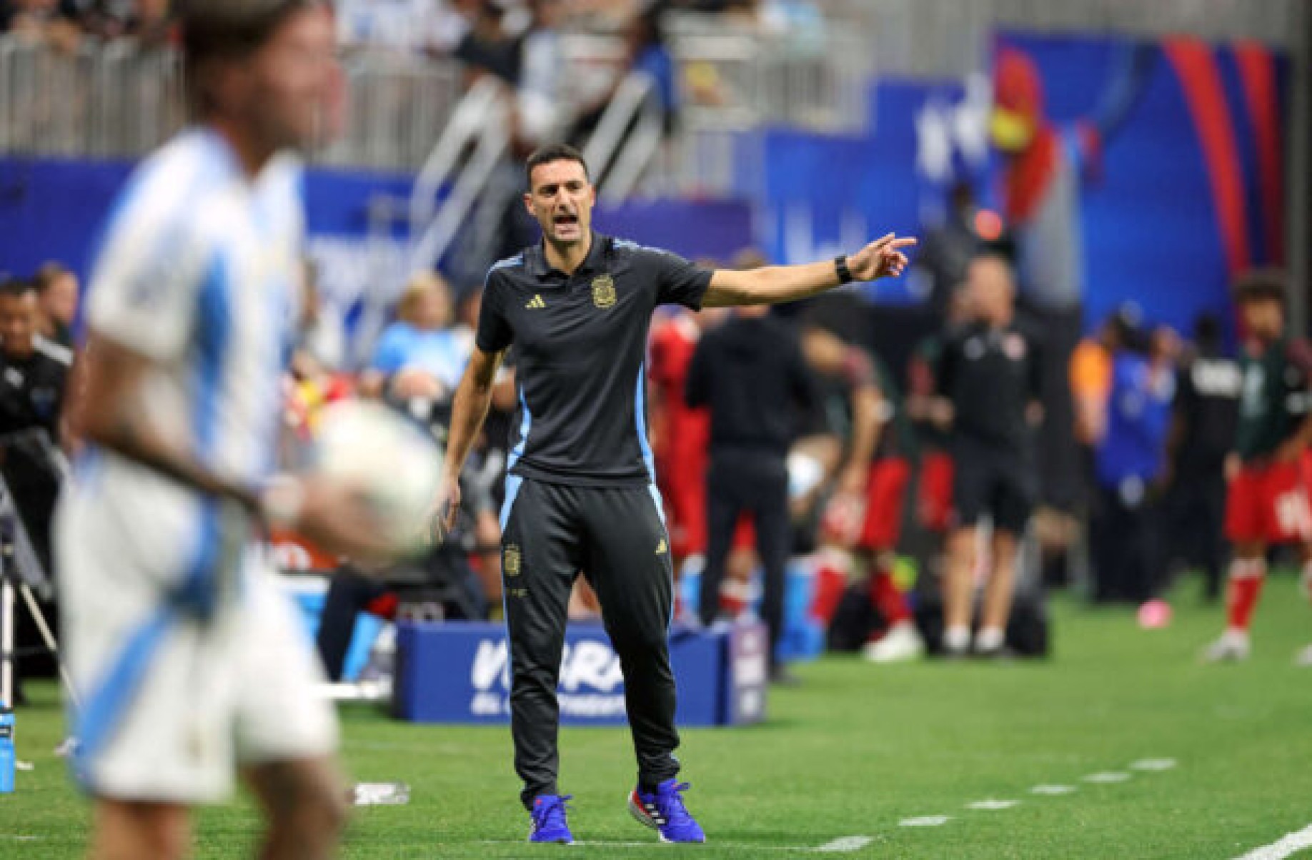 Técnico da Argentina pega suspensão por um jogo na Copa América