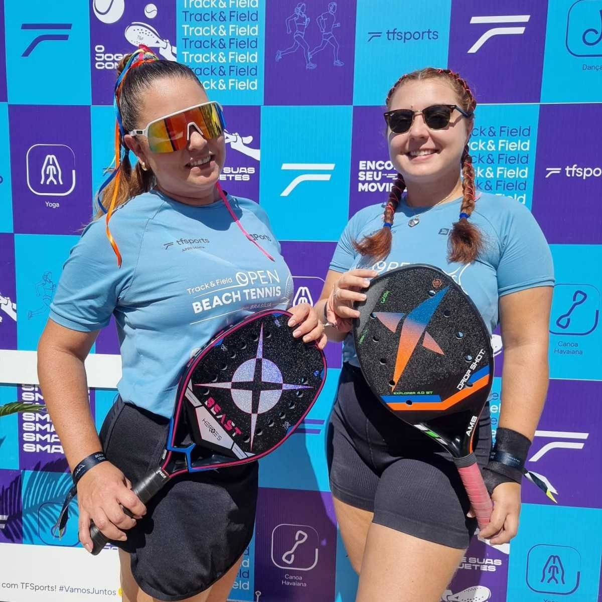  Sonia e Renata, jogadoras de Beach Tênis  