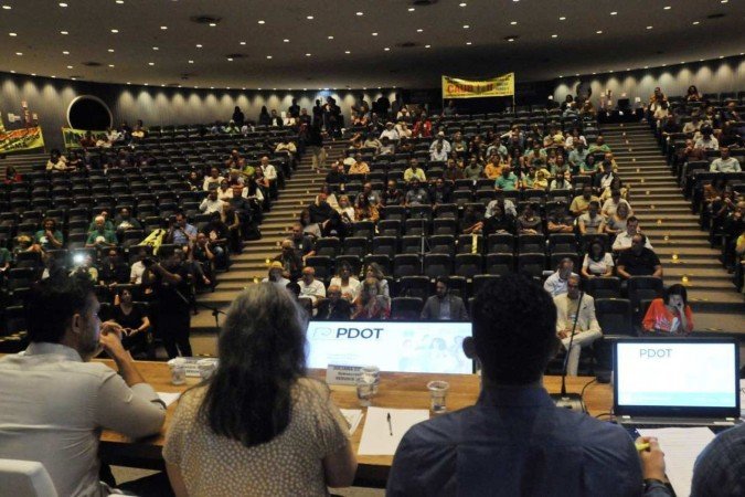  29/06/2024. CrÃ©dito: Minervino JÃºnior/CB/D.A Press. Brasil.  Brasilia - DF. AudiÃªncia pÃºblica sobre o PDOT no Museu Nacional de BrasÃ­lia.