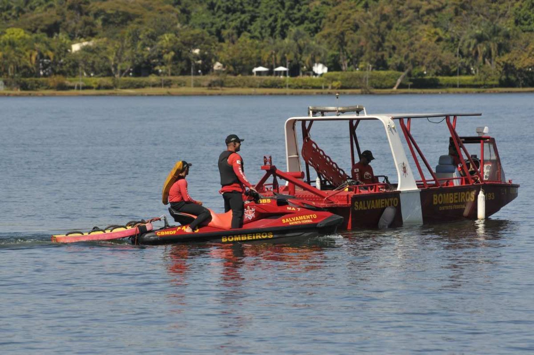 Risco de afogamento no Lago Paranoá aumenta no período de seca e de calor