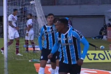 Grêmio vence o Fluminense e respira no Brasileirão - Foto: Reprodução / TV Globo -  (crédito: Foto: Reprodução / TV Globo)