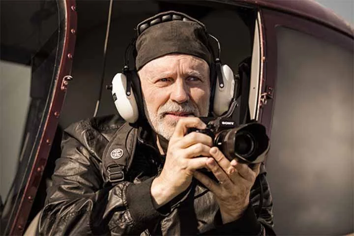 O fotógrafo Donn Delson, de 75 anos, faz seu trabalho de uma maneira que exige coragem: a bordo de um helicóptero.

 -  (crédito:  Instagram @donndelson)