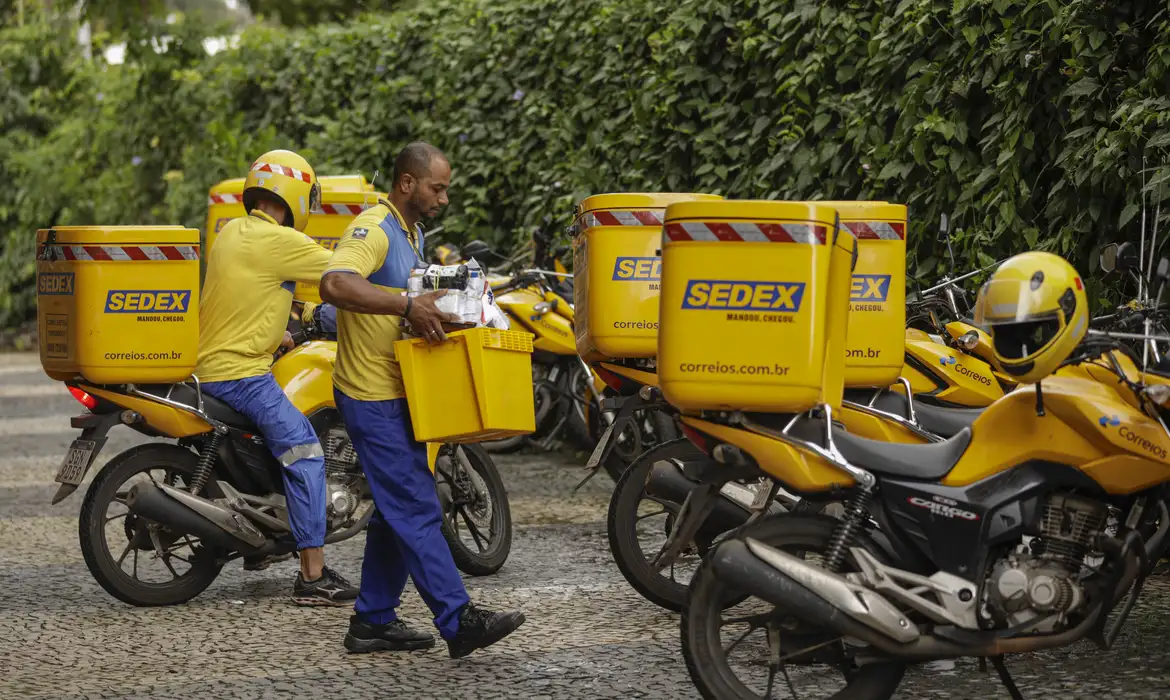 Correios anunciam PDV e concurso para contratar 3,2 mil carteiros -  (crédito: EBC)