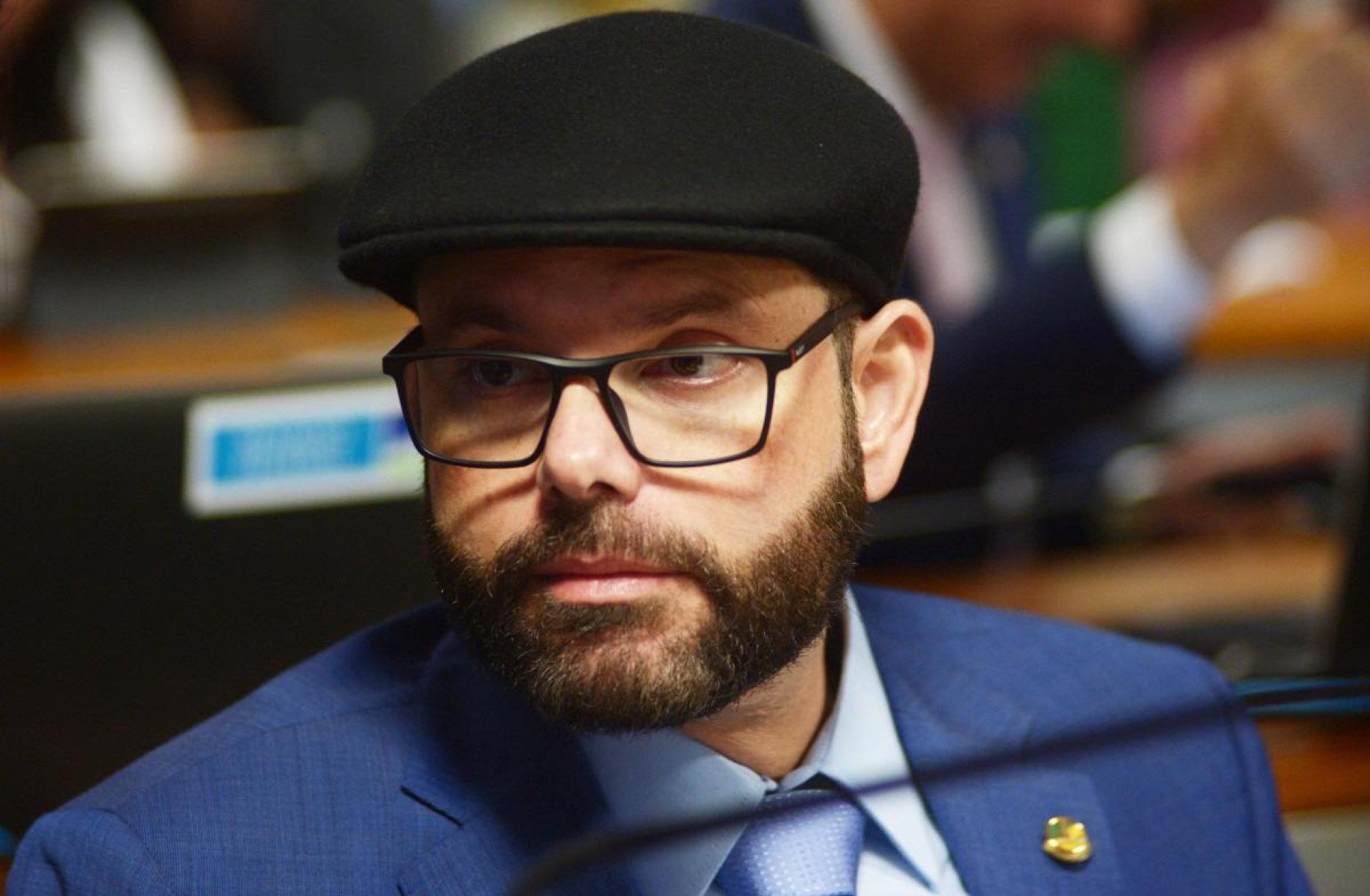 Ação contra senador bolsonarista completa um ano parada no TSE e sem previsão de julgamento