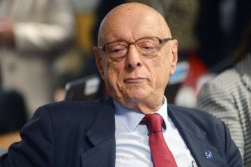 Esperidião Amin (PP-SC) é autor do projeto que limita renúncia fiscal - (crédito: Ed Alves/CB/DA.Press) Esperidião Amin (PP-SC) é autor do projeto que limita renúncia fiscal - (crédito: Ed Alves/CB/DA.Press)