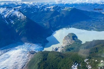 Foto de 2022 de uma das geleiras da região: Glaciar Mendenhall -  (crédito: https://www.nature.com/articles/s41467-024-49269-y)