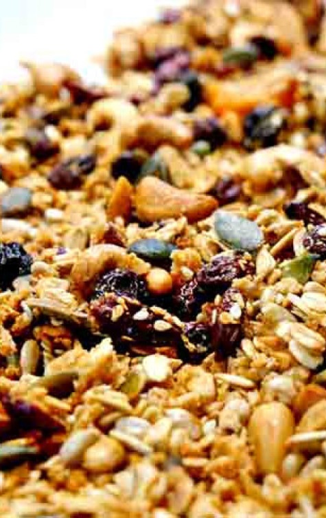 Granola caseira: A granola caseira frequentemente inclui uma variedade de frutas secas, como cranberries, damascos, figos ou maçãs, proporcionando sabor e textura ao cereal. -  (crédito: Imagem de Christopher Chilton por Pixabay)