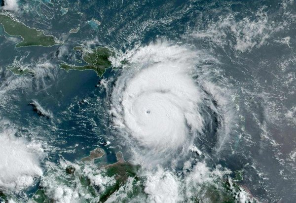 O furacão Beryl atingiu a categoria 5 -  (crédito: HANDOUT / NOAA/GOES / AFP)